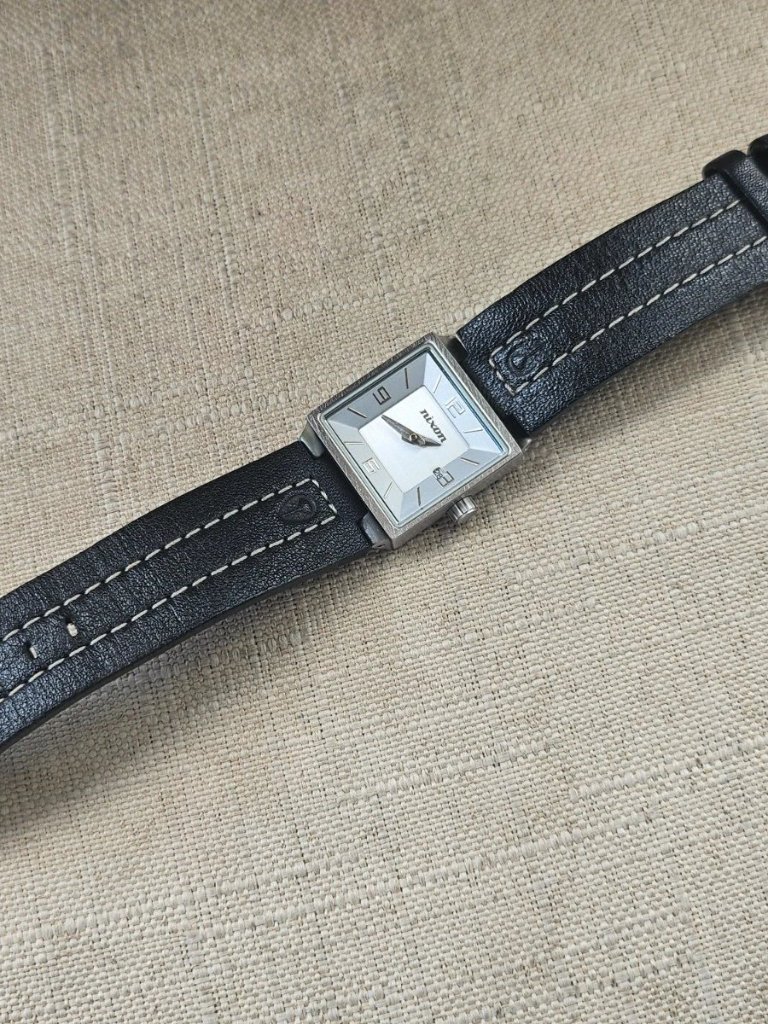 Nixon Women Wristwatch Black Genuine Leather Strap Date Calendar Analog Watch — image 8 of 8